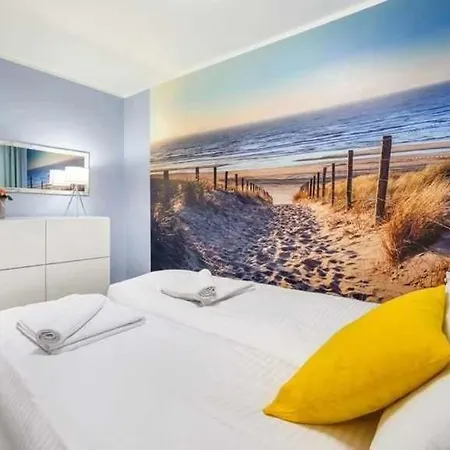 Seaside With A Swimming Pool And Sauna Close To The In By Renters Apartment Kolobrzeg